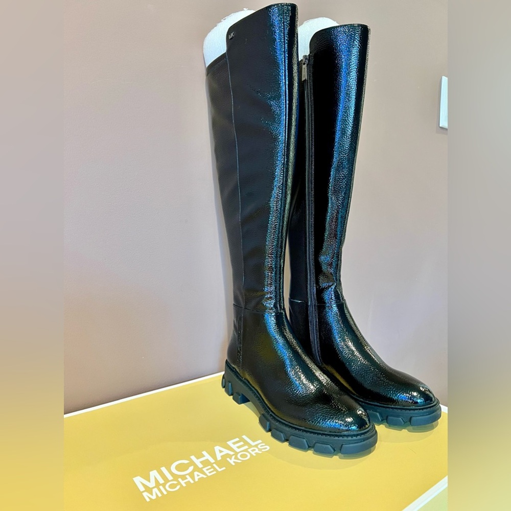 Michael Kors - Black Ridley Boot - brand new never worn with box - Size 7.0